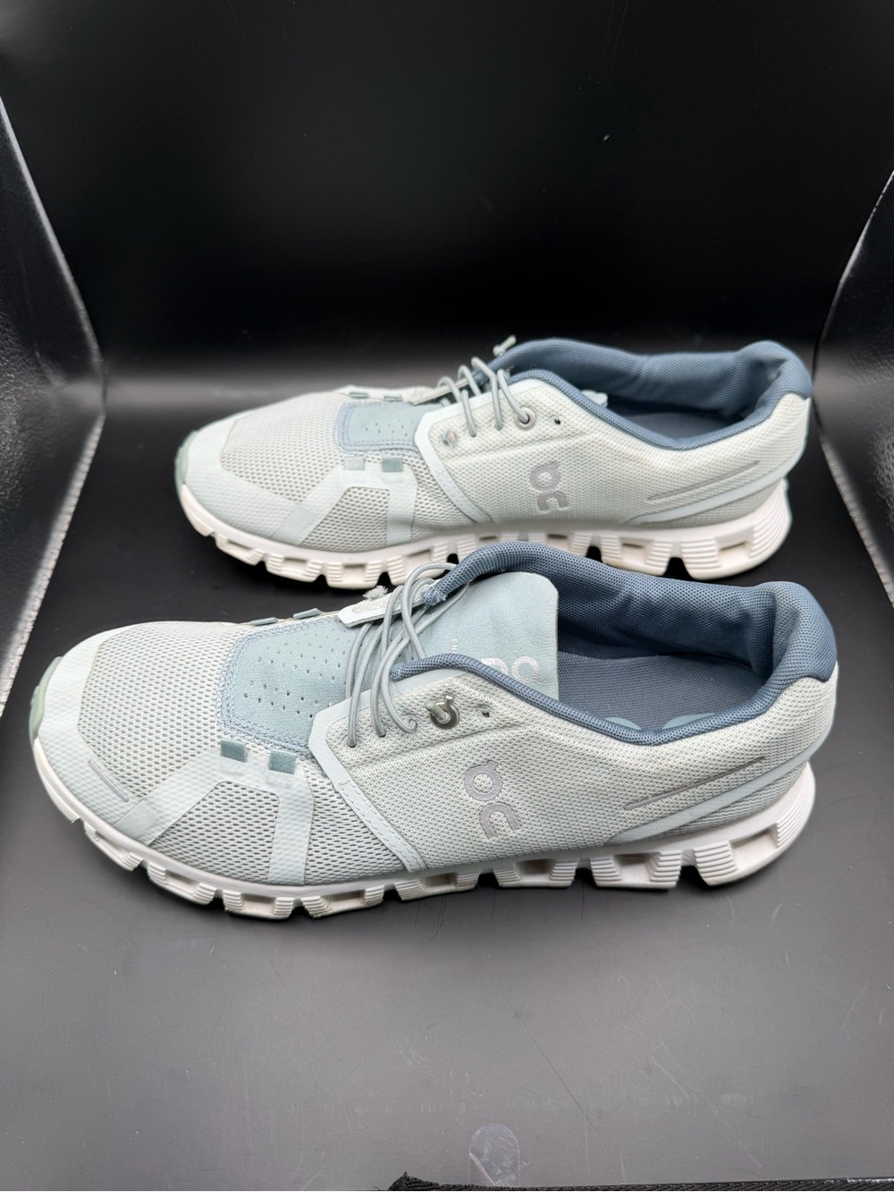 On Running Cloud Sneakers Men’s Size 10 Ice Blue White Athletic Running Shoes